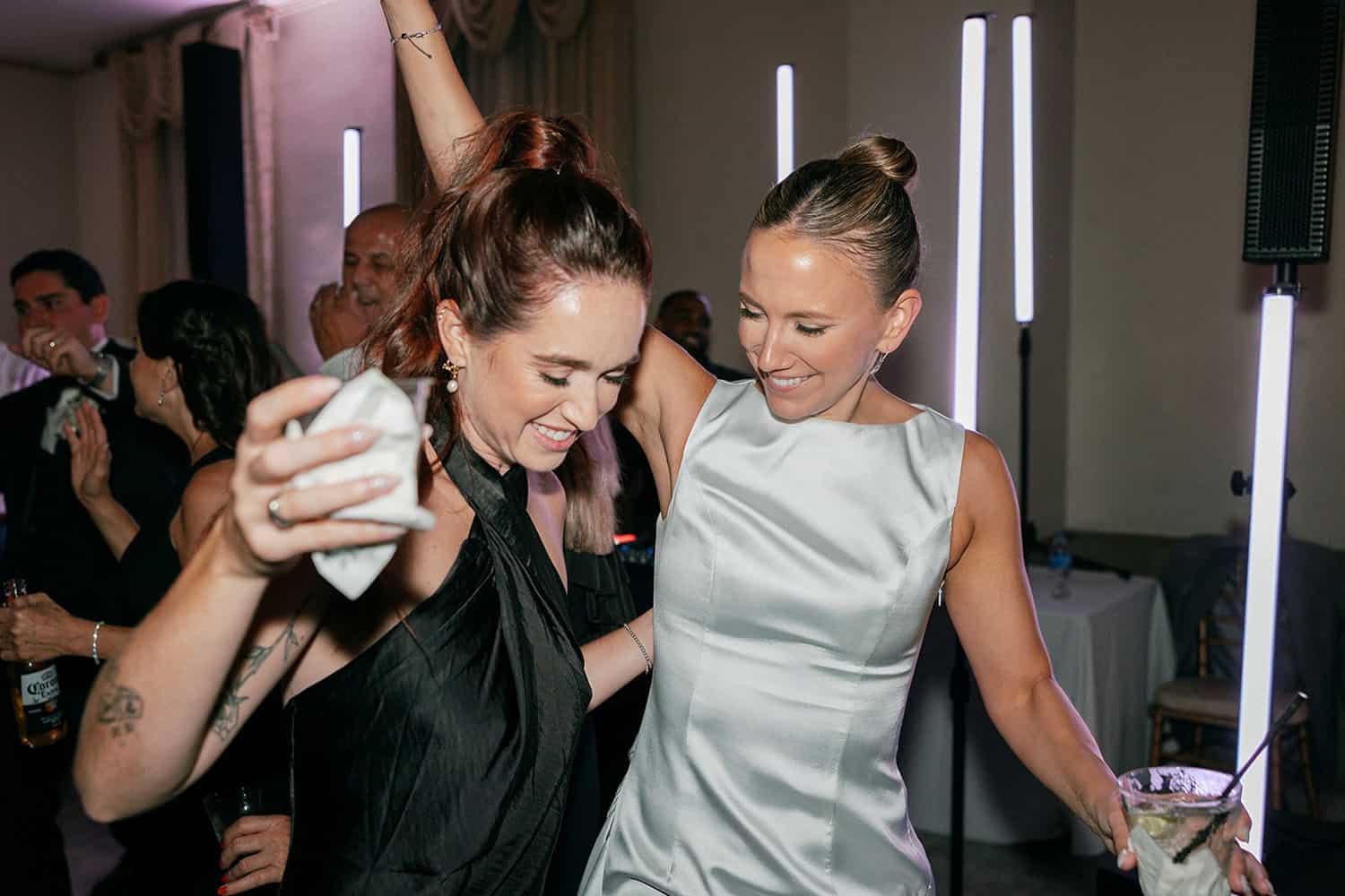 Blog-Post Columbus Ohio DJ shares expert insights on the rising popularity of Thursday weddings.