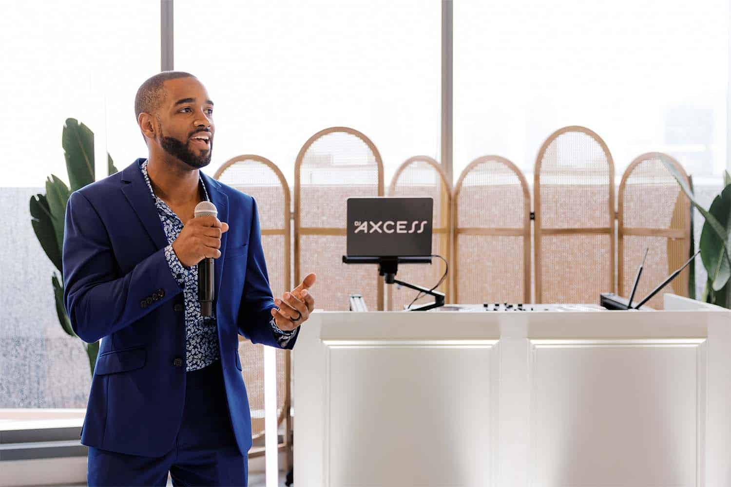 Blog-Post dj axcess at the overlook for columbus Derby Day